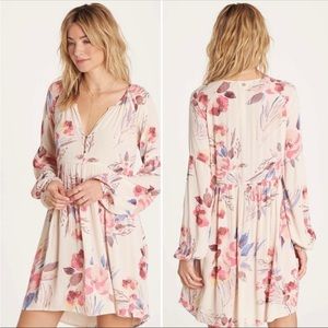 NWT Billabong Until Tomorrow Floral Dress Size Large